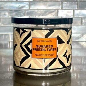 Bath & Body Works Sugared Pretzel Twist Candle